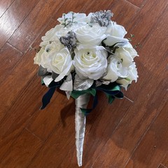 Quinceniera Floral Arrangement. Perfect for Any Occasion A Unique touch