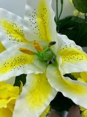 DIY Silk Flower Yellow Roses White Lilly Bouquet Vase