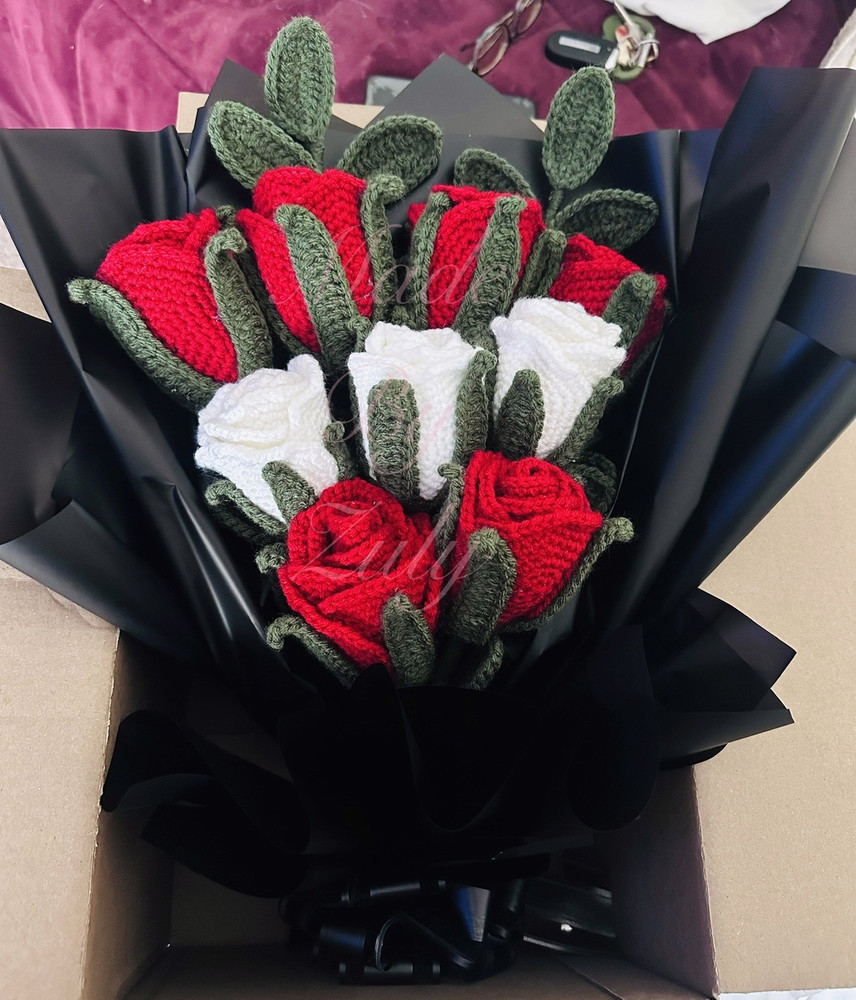 Made By Zuly Handmade Crochet Rose Bouquet Red White