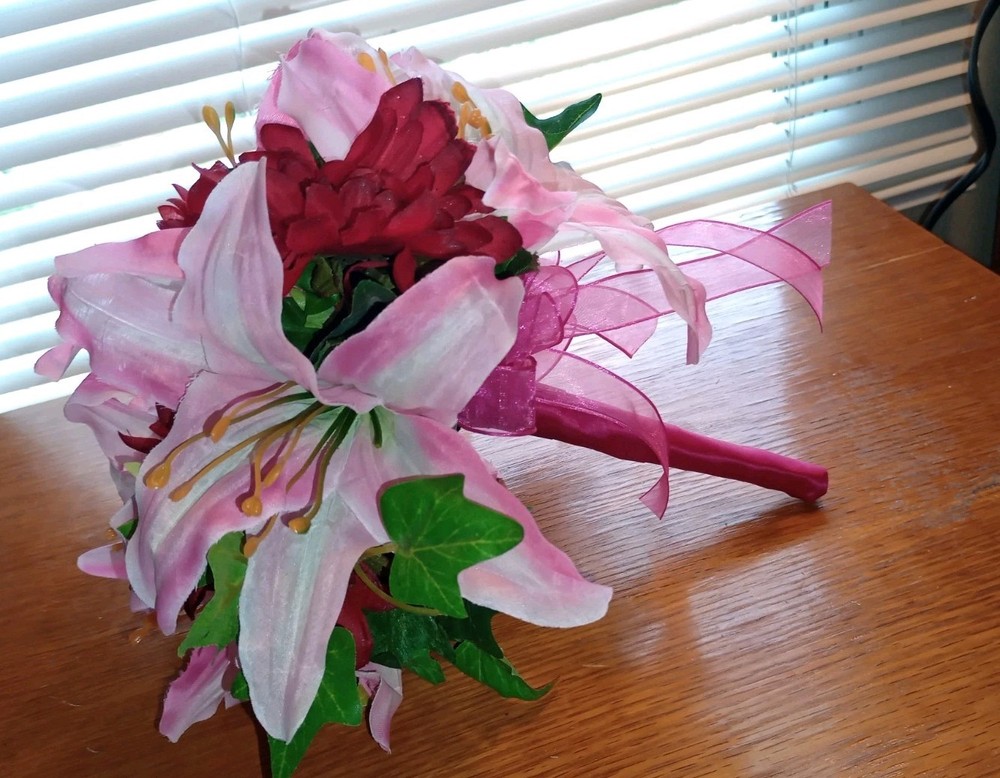 NEW Artificial PinkStargazer Lilies Burgundy Mums Clutch Wedding Bridal Bouquet