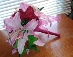 NEW Artificial PinkStargazer Lilies Burgundy Mums Clutch Wedding Bridal Bouquet