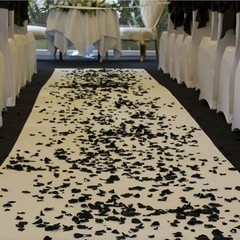 Realistic 2200 PCS Black Rose Petals – Perfect for Weddings & Romantic Nights