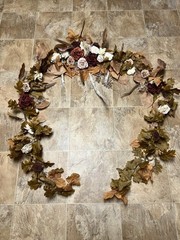 Ling’s moment 9FT Eucalyptus and Willow Leaf Garland with White Flower, Handc…