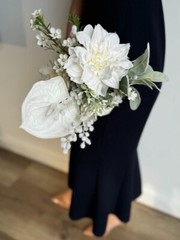 ‘Pearlescent’ – Bridal White Bouquet w. roses, anthurium and pearls – wedding