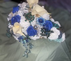 Handmade Peacock Coloring Silk Flower And Antique Broach Wedding Bouquet