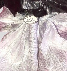 Brooch & Pearl Black Bouquet Bridal Flowers Metallic Silver Ribbon + Freebie NEW