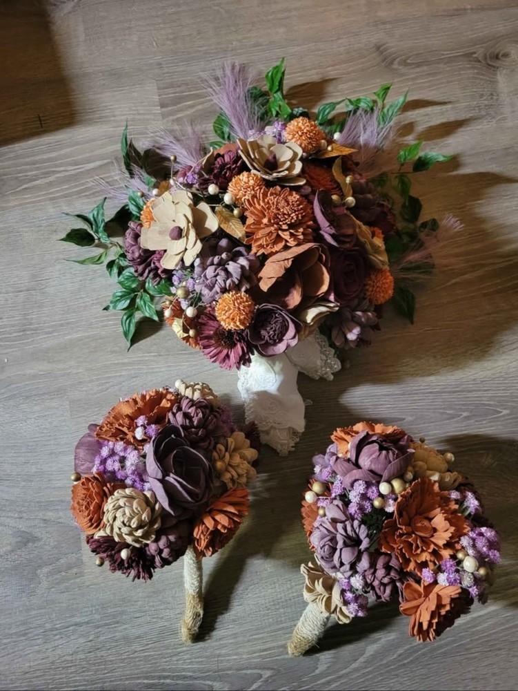 Handmade Wedding And Bridesmaids Flowers With Extra Paint