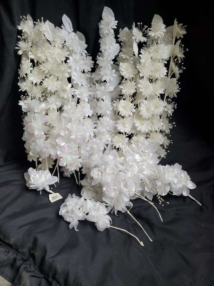 Wedding Floral Bundle Of 33 Pieces/white/Ivory/Iridescent/Picks/Stems/Flower/Lot