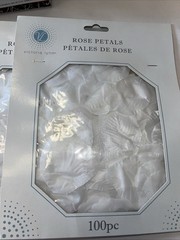 White Rose Petals 5 Victoria Lynn 100pc, 1 Box Studio Rose Petals