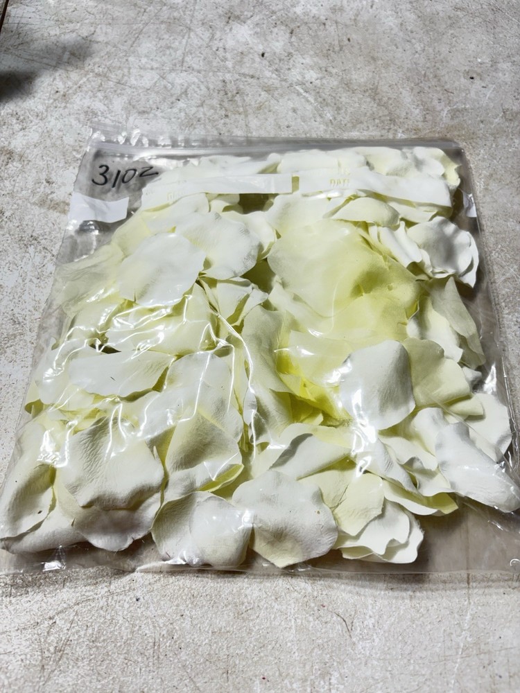 Artificial Rose Petals White And Off White