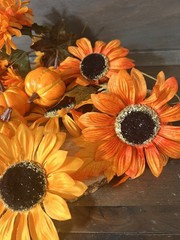 LOT OF 18 PIECES Pumpkins FLOWERS LEAVES TABLE Decor Artificial NWOT THANKSGIVIN