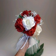 Red and white Roses wedding bouquet