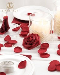 200pcs Red Silk Rose Petals for Weddings, Aisle Decor, Centerpieces & Parties