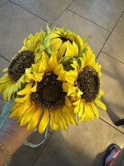 New, Artificial/silk Handheld Bouquet Of Sunflowers. Wedding / Prom