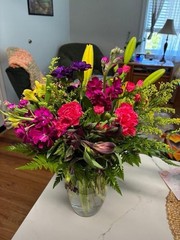 Fresh Multicolor Lily & Carnation Mixed Flower Bouquet Arrangement in Glass Vase