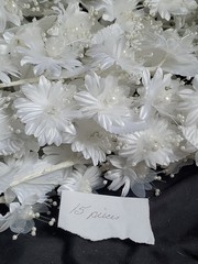 Wedding Floral Bundle Of 32 Pieces/white/Ivory/Iridescent/Picks/Stems/Flower/Lot