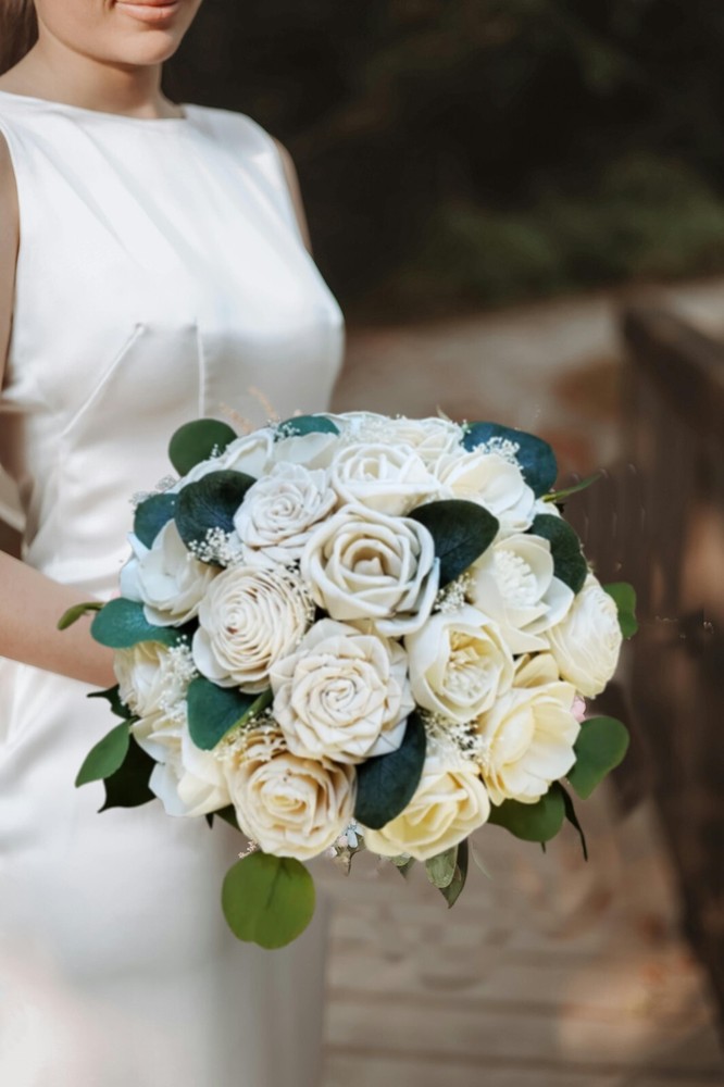 White Cream Bridal Bouquet Sola Wood Bridesmaid Flower Artificial Wedding Decor