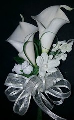 Wedding single or double calla lily mother’s or grandma’s corsage white or ivory