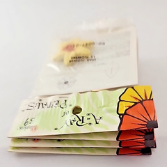 Vtg 13 Packs Mangelsen A-Ray of Petals Star Flower 12 Flowers/Pack Yellow 1979