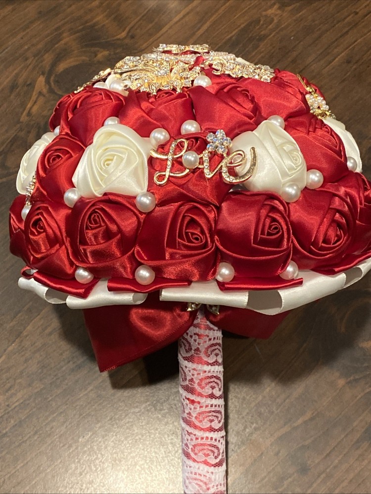 Wedding Bouquet Red/White Roses Bling Decor Marriage Bride Maid Matron (A)