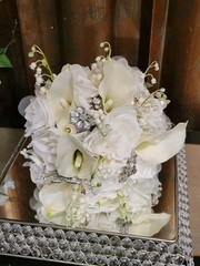 Silk Flower Bridal Bouquet Silvertone Brooch Accents Wedding Bridesmaids