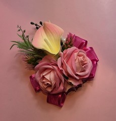 Soft Rose Pink Wrist Corsage – Artificial Calla Lily & Rose with Pearl Bracelet