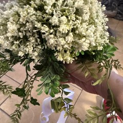 Artificial-Silk White Babies Breath Handheld Wedding / Prom Bouquet. Large Size