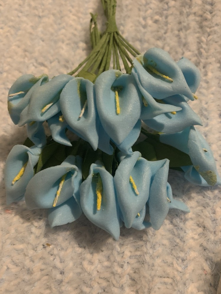120 Turquoise Foam Mini Calla Lillies *10 Bunches*