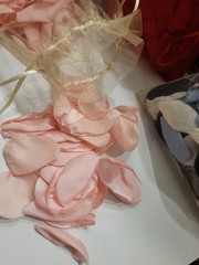Artificial Loose Bulk Rose Petals, Multicolor, Wedding Flower Petals