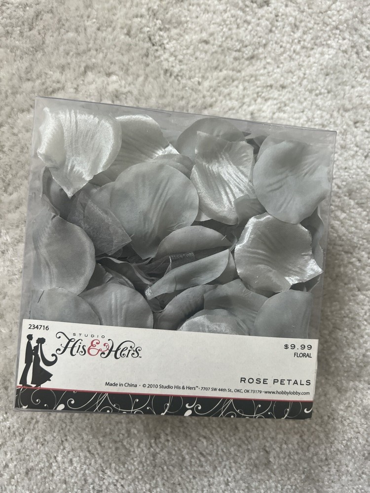 Silk Rose Petal 300 Pcs Wedding Party Decorations Bridal Shower Favor