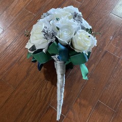 Quinceniera Floral Arrangement. Perfect for Any Occasion A Unique touch