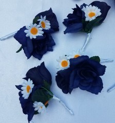 18 Pc. Wedding Bouquet Package, Navy Blue Roses, White Daisies, Wedding Bouquet