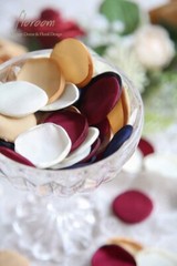 Burgundy Satin Flower Petals – 500 Pieces for Romantic Events & Bridal Showers