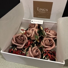 22) Ling’s Moment Set of 6 Mauve Vintage Wedding Boutonnieres Groomsmen
