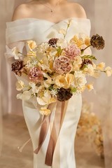 Ling’s Moment Earth Brown and Butter Free-Form Bridal Bouquet 13 in