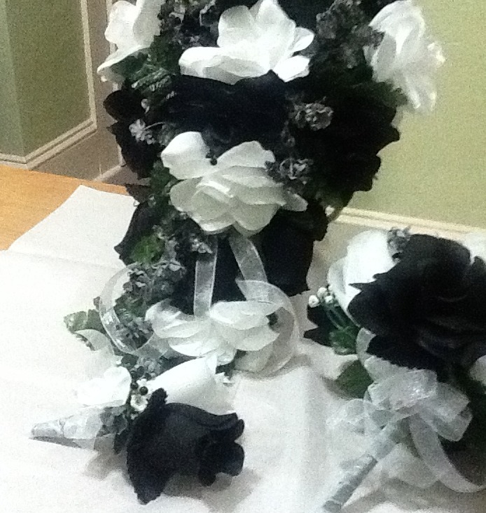 Black and white bouquet boutioneer & Toss. Request color Rush order available