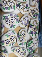 Hand Painted Rock Lavender Roses/Gold Hearts, Gift Set of 12, Wedding Table Deco
