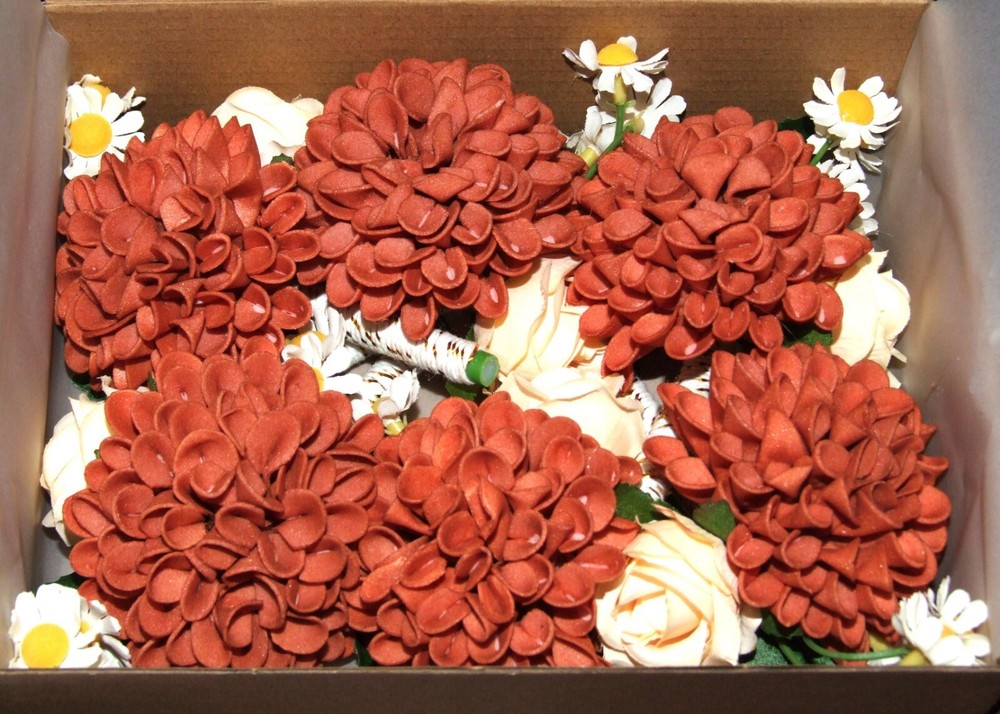 Set of 6 Boutonnières Brown/Maroon Tan/Peach Fall Wedding Party New