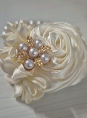 Elegant Ivory Satin Flower Wrist Corsage – Faux Pearl Bracelet Wedding Prom