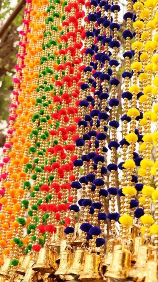 Indian Wholesale Garlands handmade Flower Garlands party Decoration Vine Pom Pom