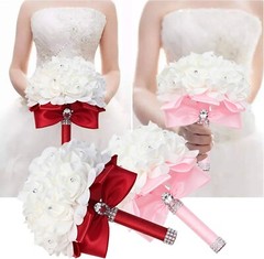 Ramo de novia: rosas artificiales para novia y damas de honor con cintas suaves
