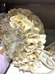 Quinceanera Wedding WHITE CASCADE CREAM SATIN RIBBON BOUT SET NEW