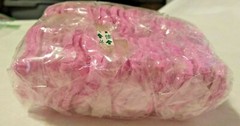Unbranded pink flower petals count about 100