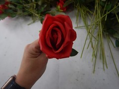 Riceshoot 395 Piece Artificial Silk Roses Flowers with Stems, Red