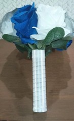 7 – Bridal Bouquets – Bridesmaid – 7″x9.5″ – Royal Blue White Gray Roses – NEW
