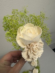 6 – Ivory/Green Sola Wood Flowers Groom Boutonnière Wedding Rose Baby’s Breath