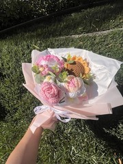 Handmade Crochet Flower Bouquet Pink Sunflower Gift Set w/ Light & Bag