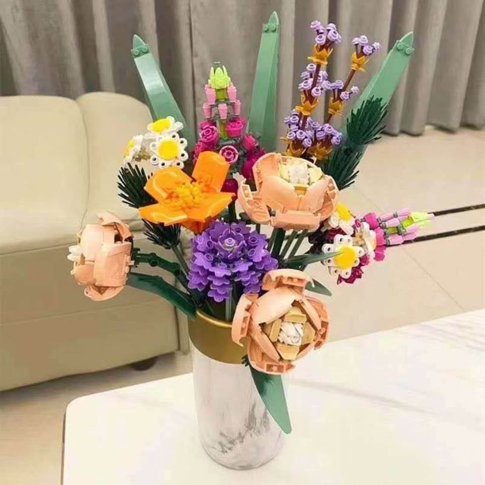 Botanicals Flower Bouquet Building Set – Artificial Flowers for Decoration