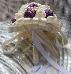 Handmade Luxury Rose Silk Pearls Rhinestone Brooch Wedding Bridal Bouquet Ivory
