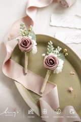 Boutonniere for Men, 2pcs Groom Groomsmen Guest Boutonniere, Artificial Flowe…
